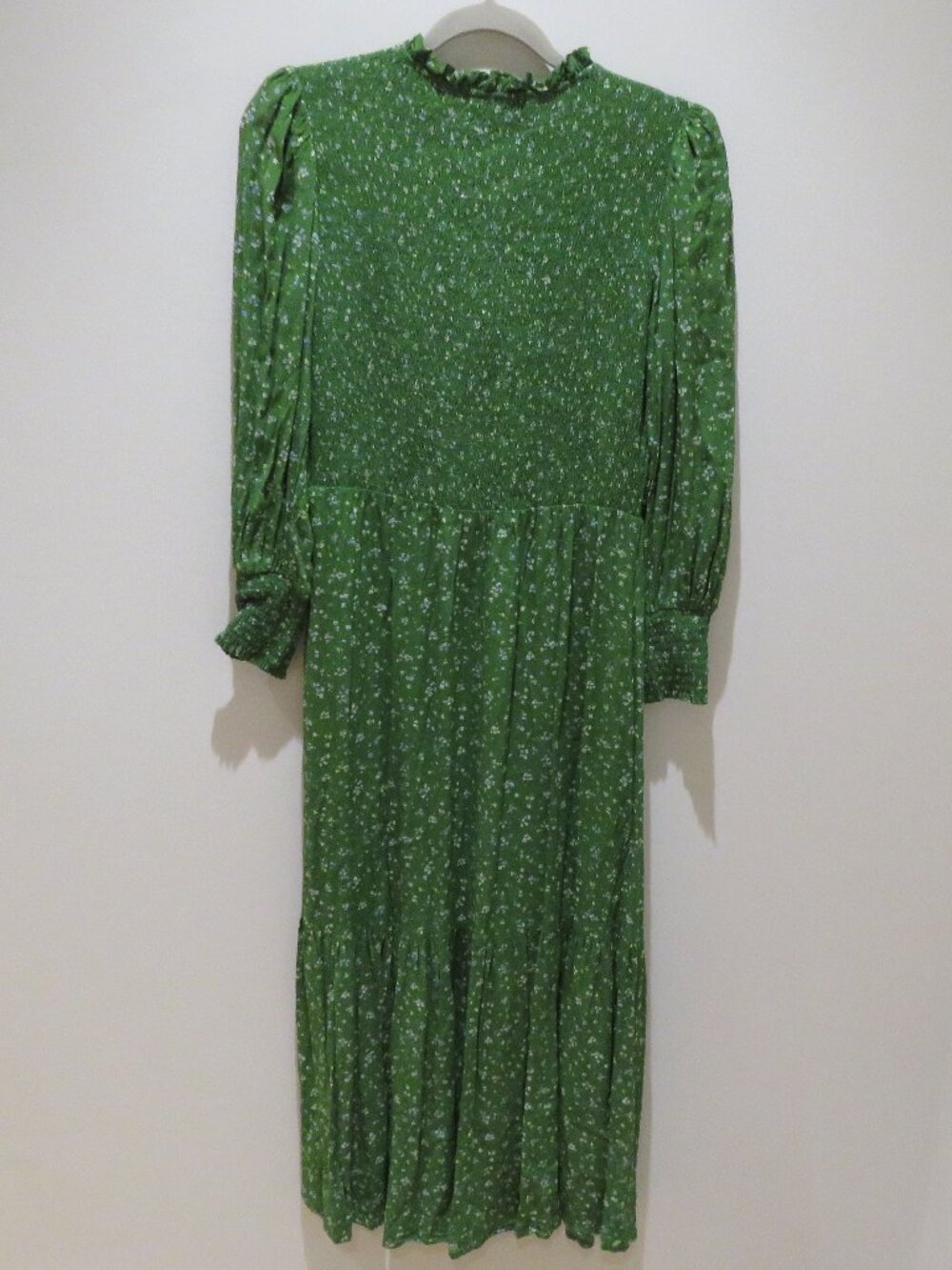 WYSE LONDON Sabine Smocked Tiered Maxi Floral Dress Green US 4 Cottagecore Boho - Picture 12 of 16
